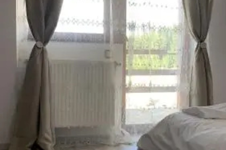 Room 7 of 7