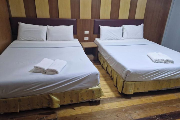 Room 17 of 125