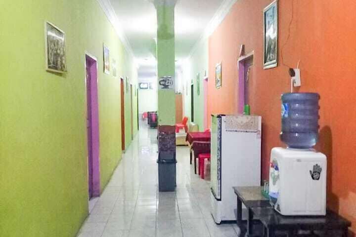 Ballroom/Hall 7 of 8