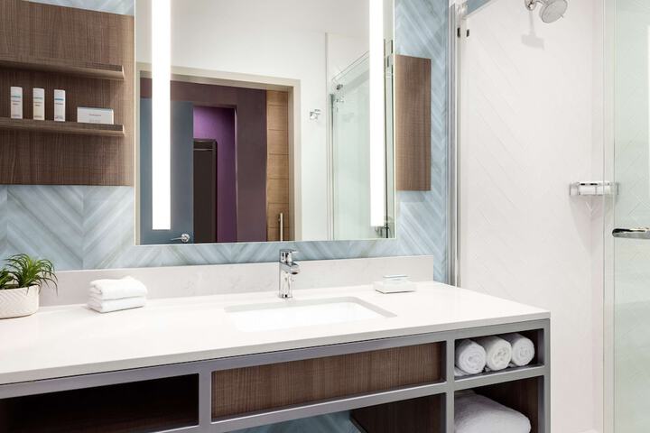 Bathroom shower