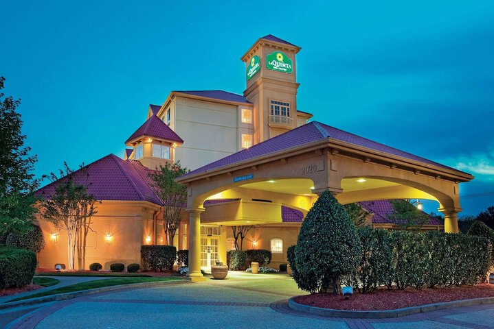 Hotel 73 of 79