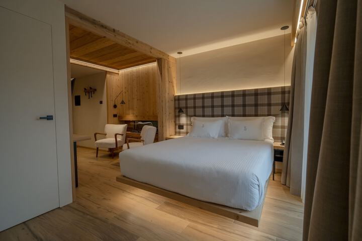 Room 36 of 75