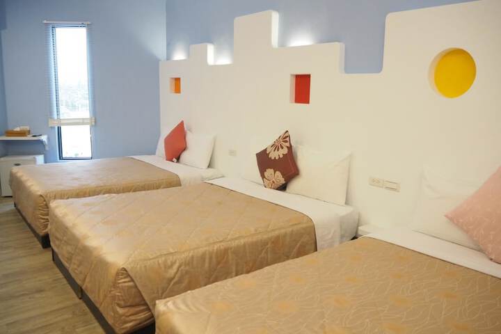 Room 20 of 33