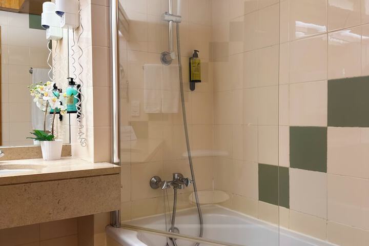 Bath Photo