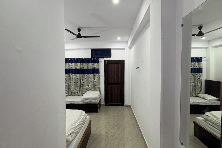 Room 7 of 26