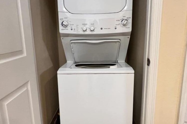 Laundry 15 of 24