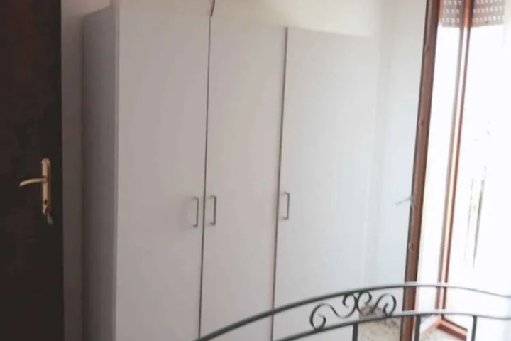 Room 5 of 13