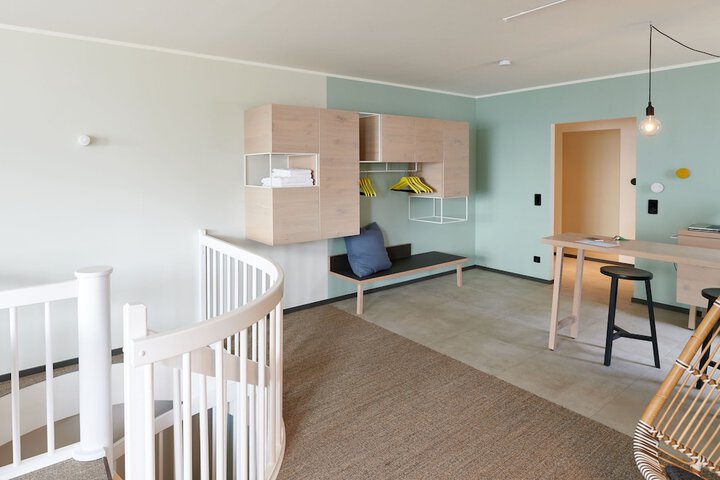 Room 16 of 107