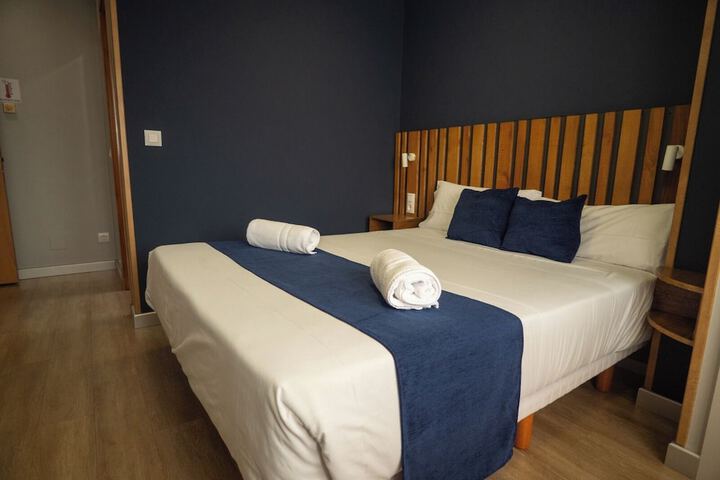 Room 4 of 19