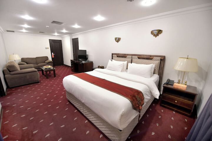 Room 13 of 24
