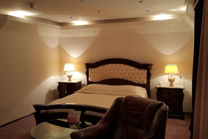 Room 22 of 107