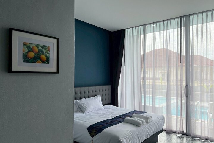 Room 4 of 23