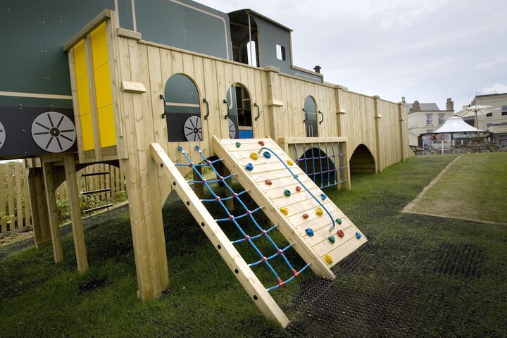 Childrens Activities 66 of 99