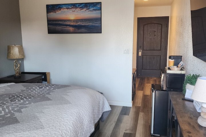 Room 13 of 31