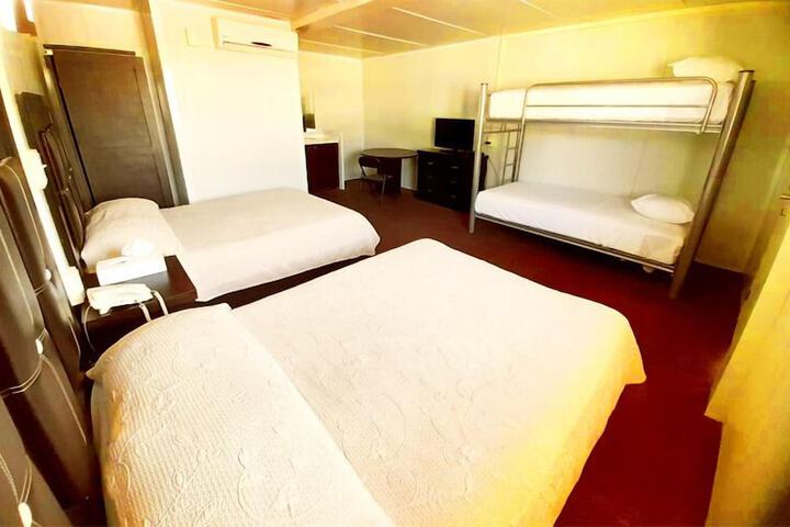 Room 22 of 39