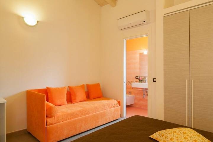 Room 17 of 29