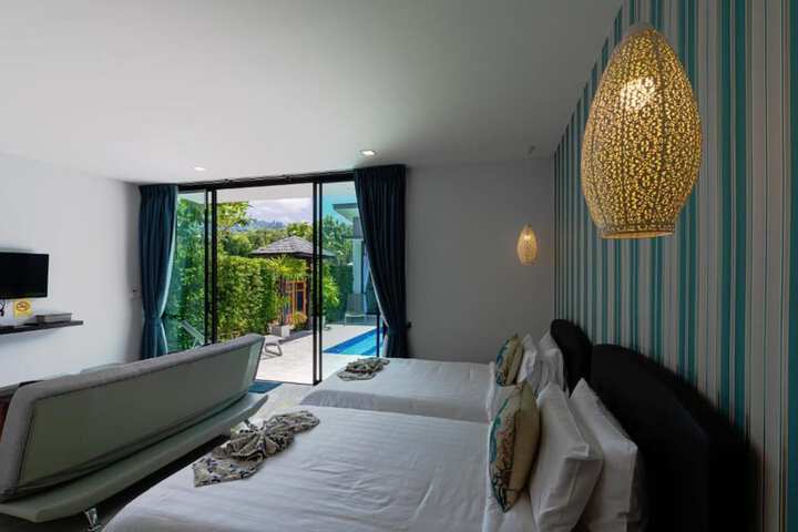 Room 3 of 92