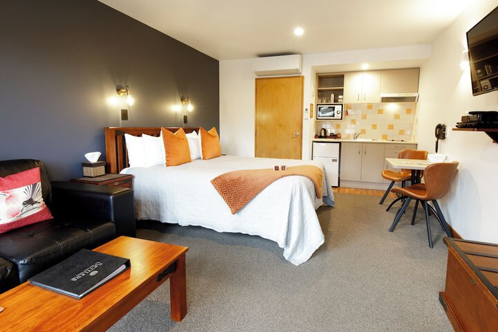 Room 25 of 63