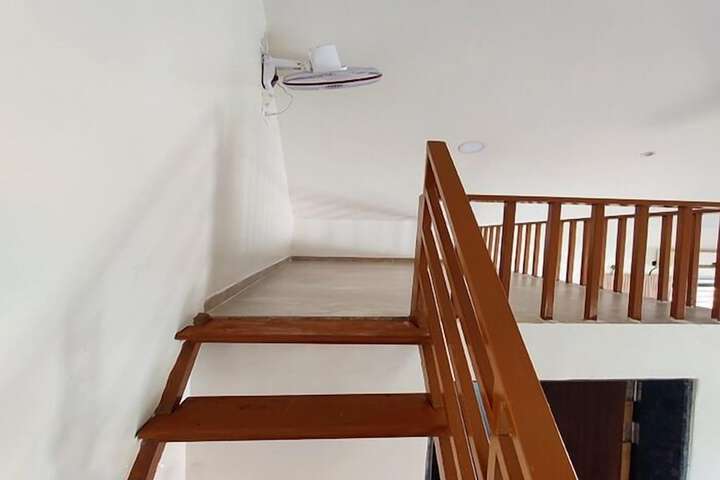 Room 15 of 107