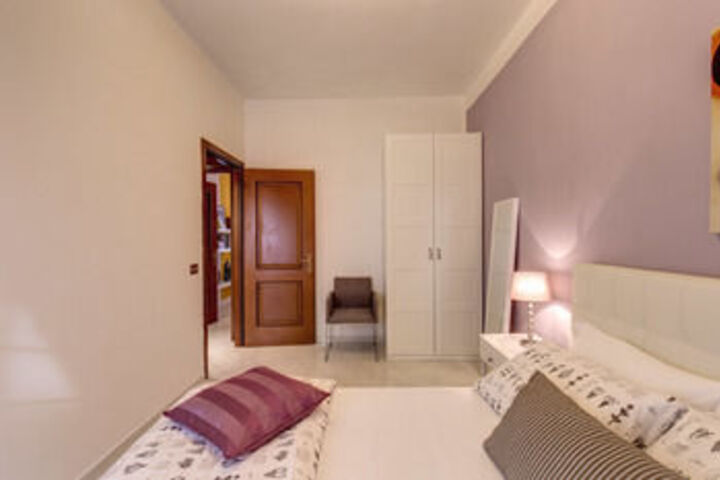 Room 5 of 19