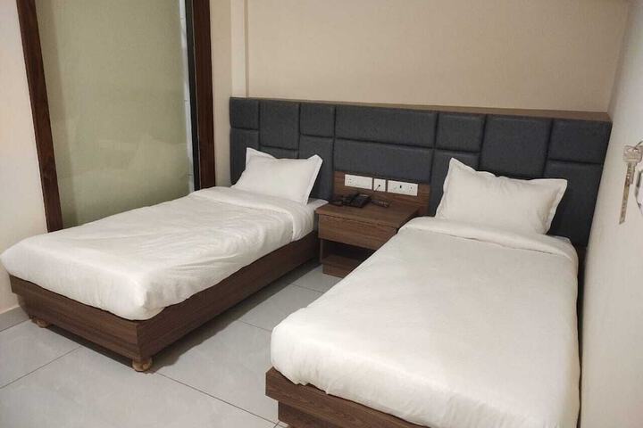 Room 8 of 53