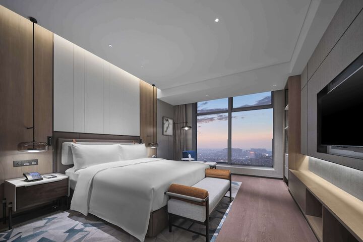 Room 14 of 51