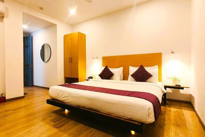 Mavens White Artemis Hospital Road Gurgaon
