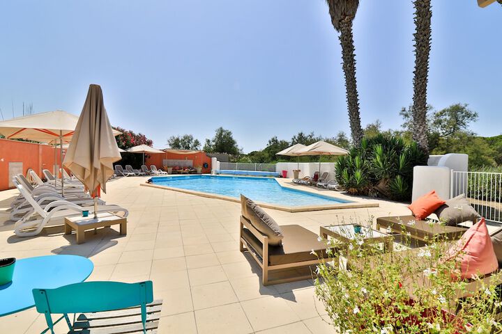 Pool 22 of 55