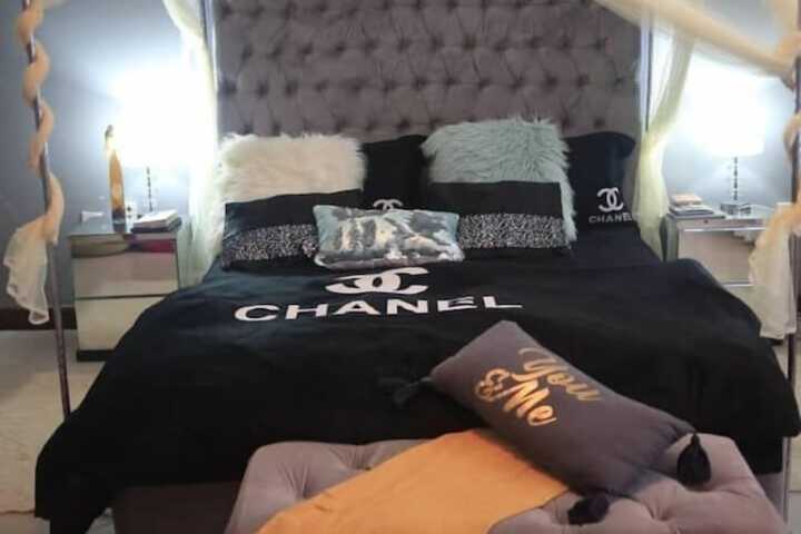 Room 14 of 21