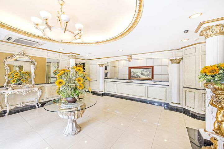 Hotel Lobby