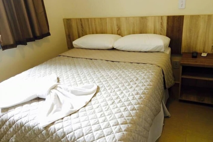 Room 10 of 63
