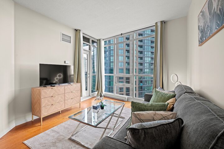 Room 208 of 330