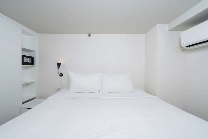 Room 34 of 131