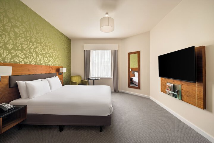 Room 45 of 147