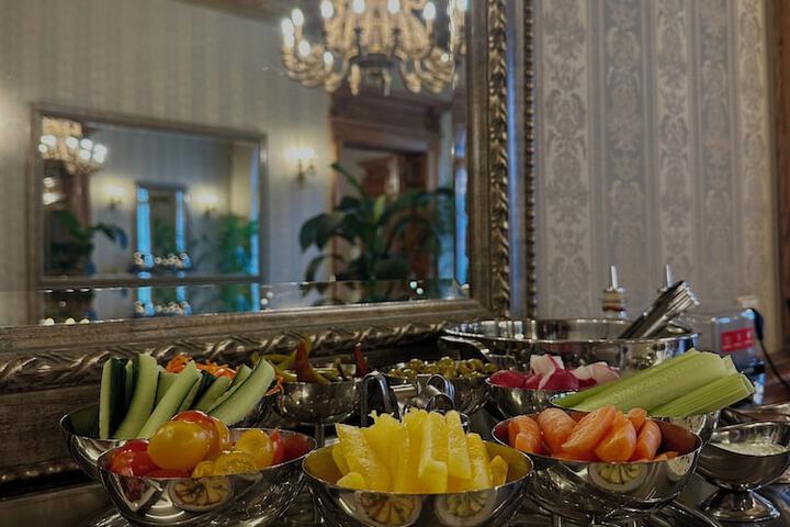 Dining 59 of 75