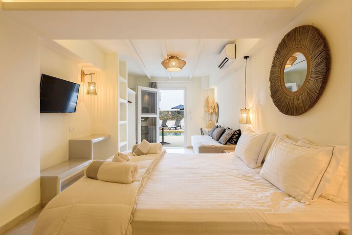 Room 56 of 144