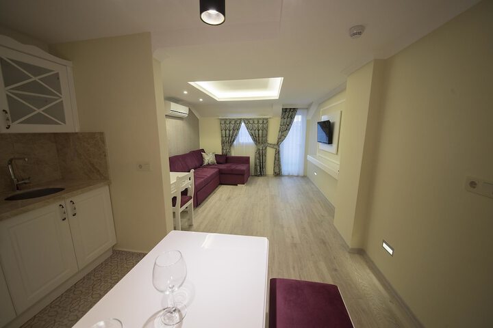 Room 19 of 62