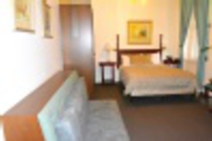 Room 580 of 768