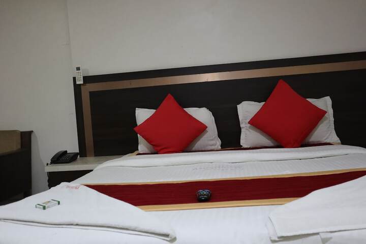 Room 10 of 24