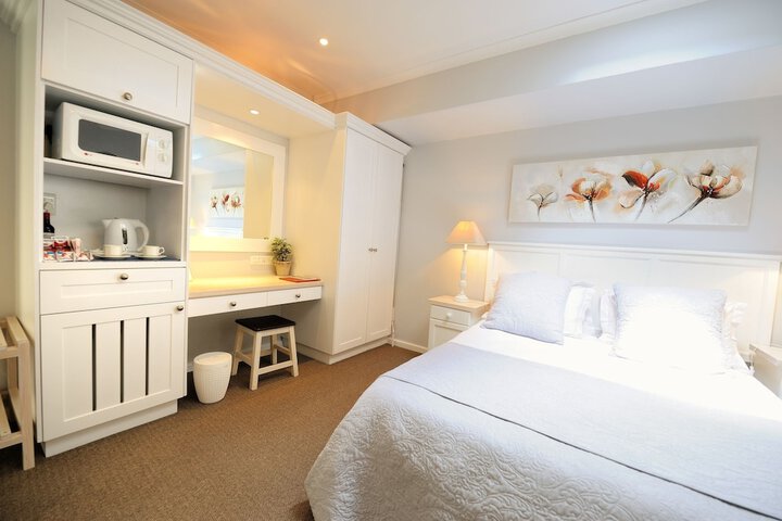 Room 18 of 46