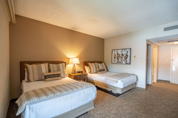 Room 11 of 27