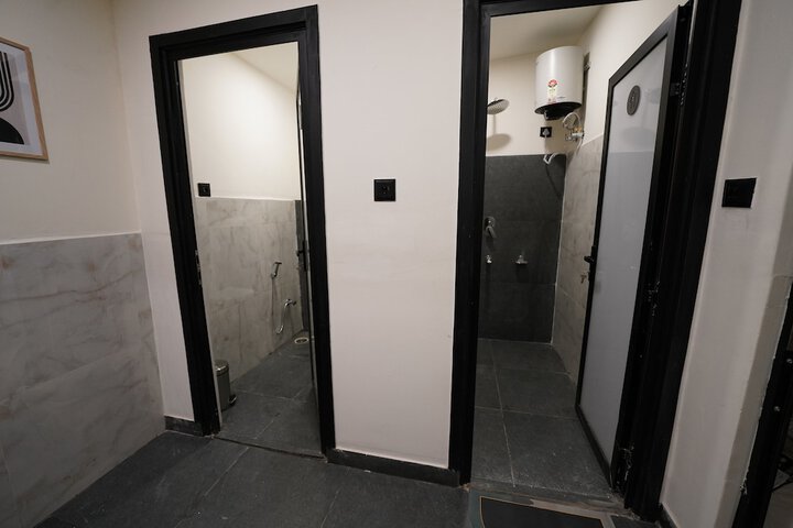 Room 29 of 46