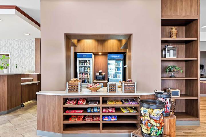 Snack bar