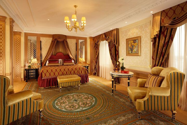 Room 17 of 63