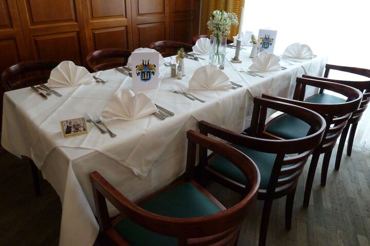 Dining 18 of 26