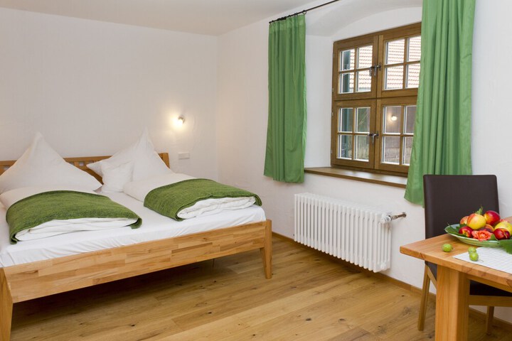 Room 16 of 48