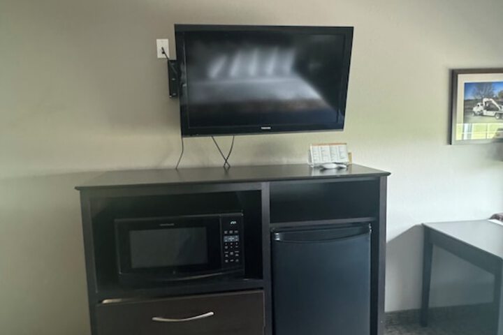 Room 28 of 42