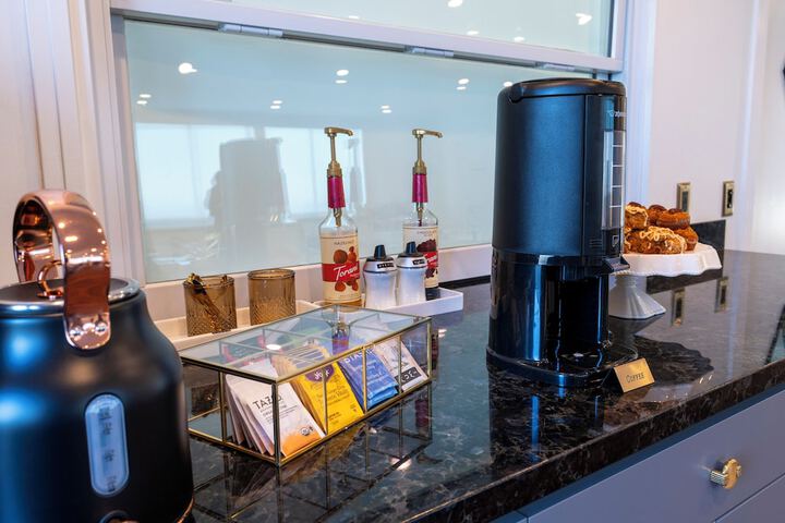 Breakfast/Coffee Service 49 of 69