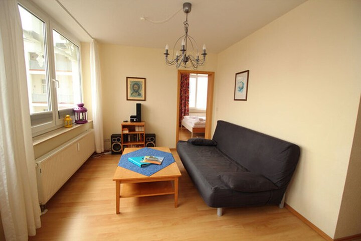 Room 11 of 24