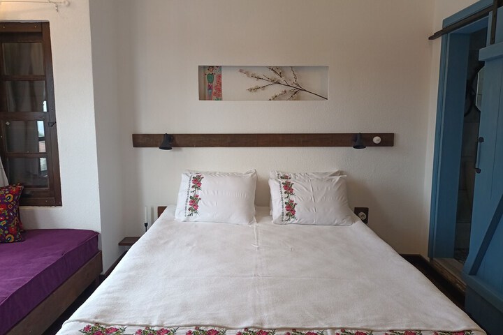 Room 18 of 85